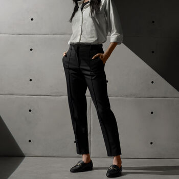 HIGH WAISTED FINE WOOL TWILL TAPERED TROUSER